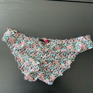 Medium Victoria’s Secret swim bottoms